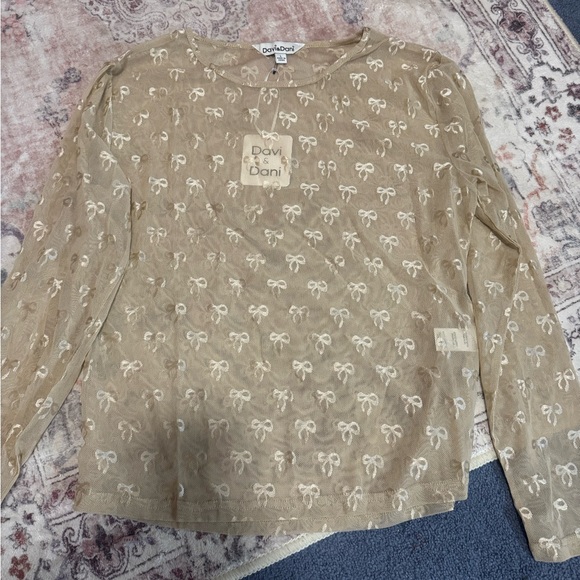 DAVI & DANI Tops - DAVI & DANI Beige Bow Mesh Top